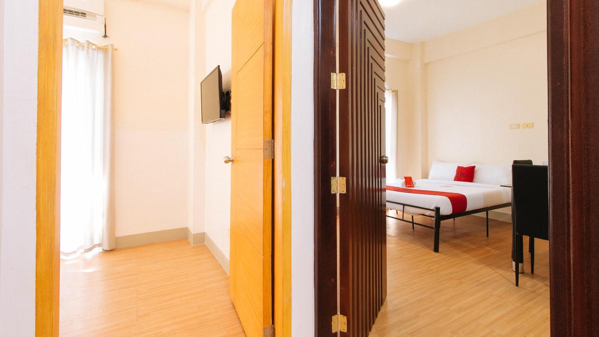 Reddoorz Plus At Alpina Heights Paranaque Paranaque City Exterior foto