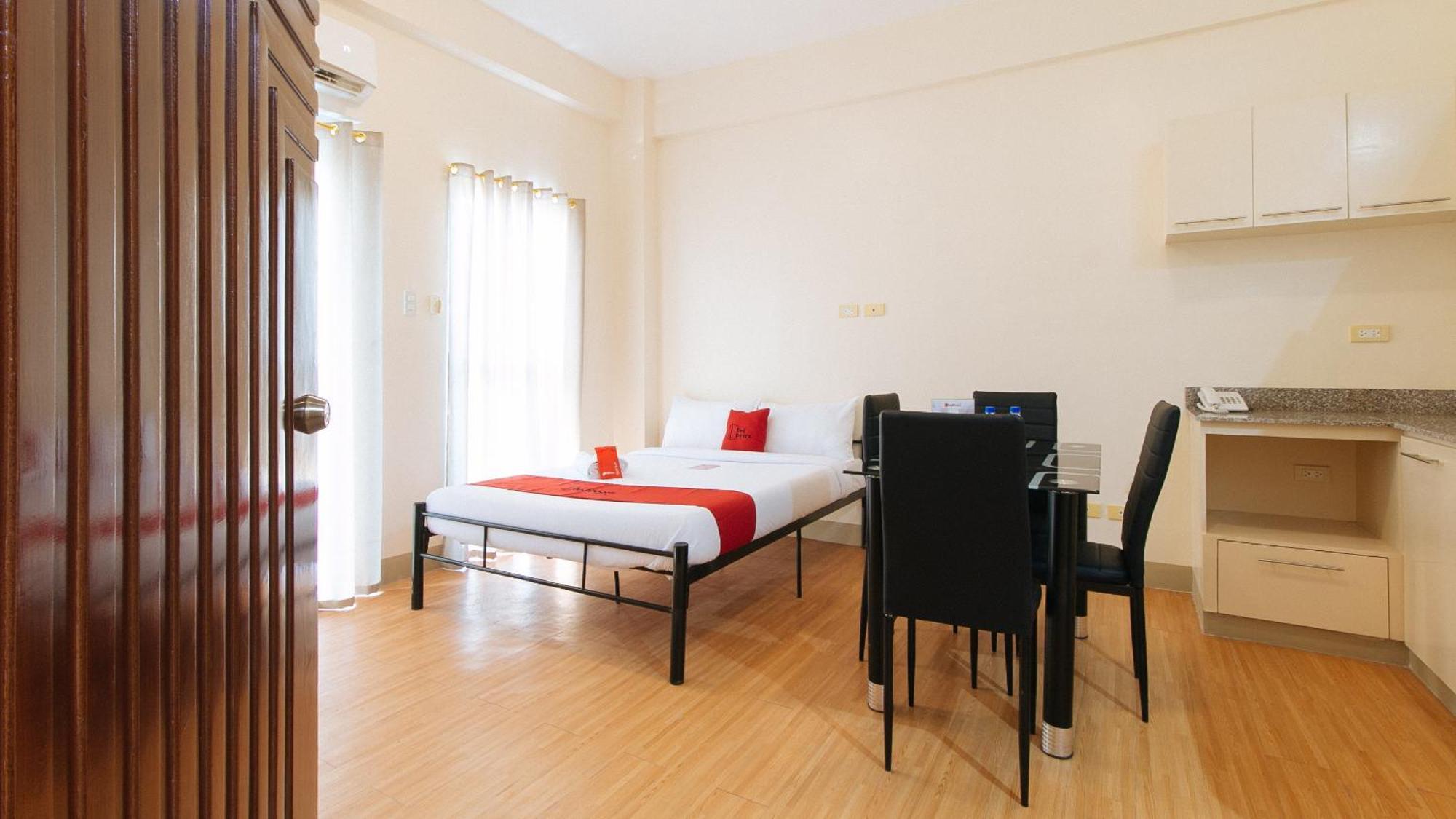 Reddoorz Plus At Alpina Heights Paranaque Paranaque City Exterior foto