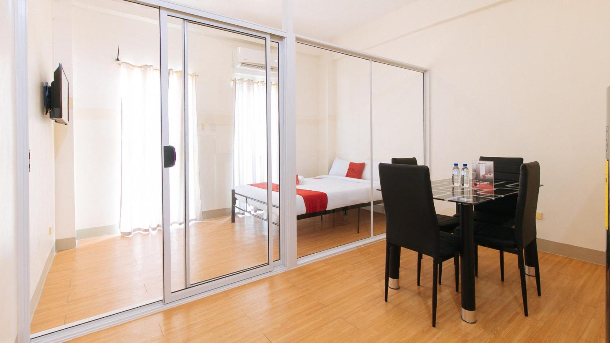 Reddoorz Plus At Alpina Heights Paranaque Paranaque City Exterior foto